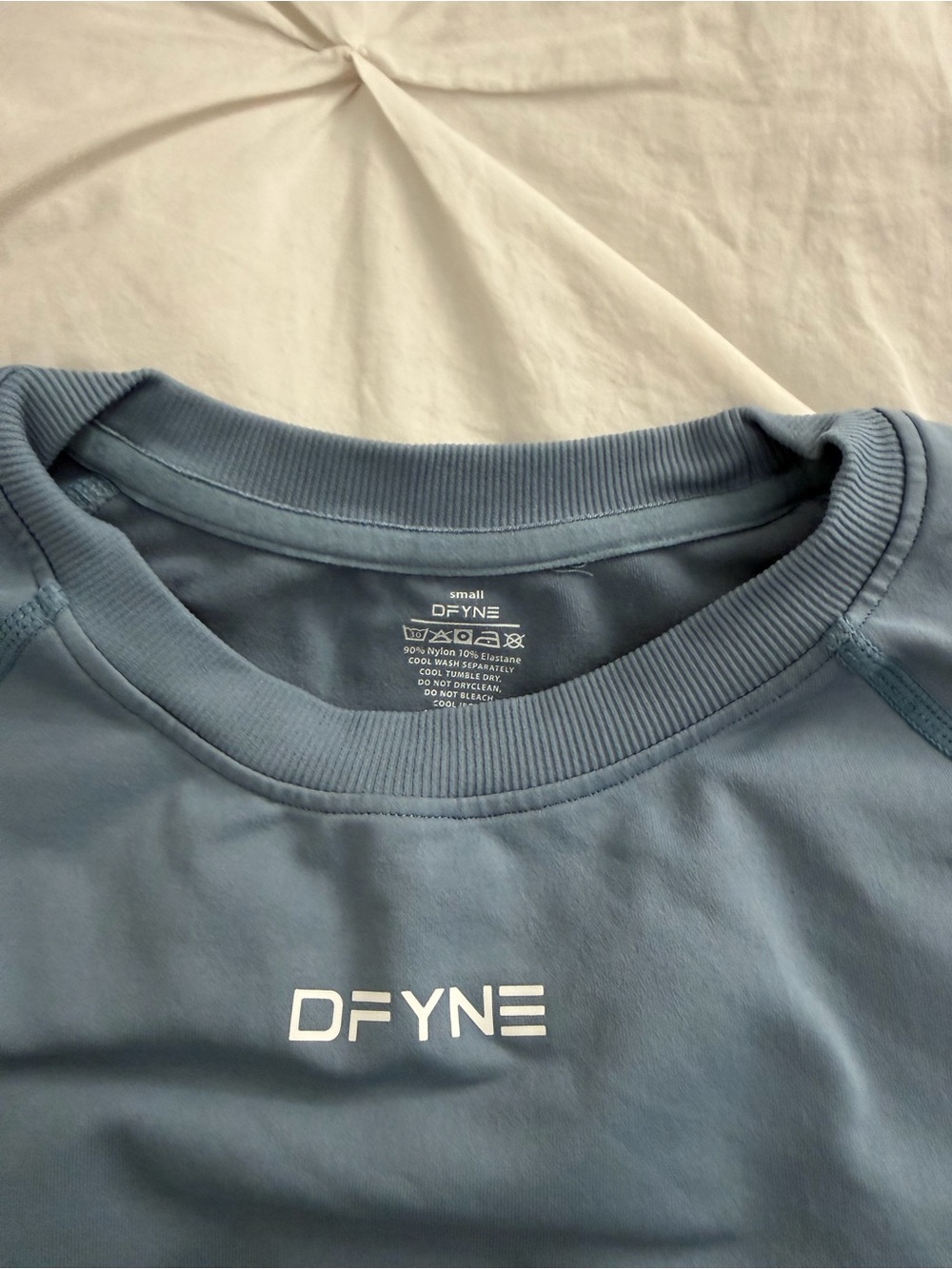 DFYNE Top - Picture 2 of 3
